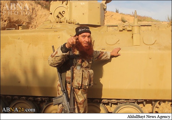 صور / مقتل 10 جندياً في هجوم لداعش التكفيري في سيناء