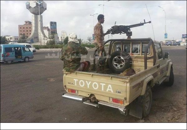 اللجان الشعبية باءت قريبة من ميناء عدن الرئيسي بعد قتال مع مسلحين لهادي