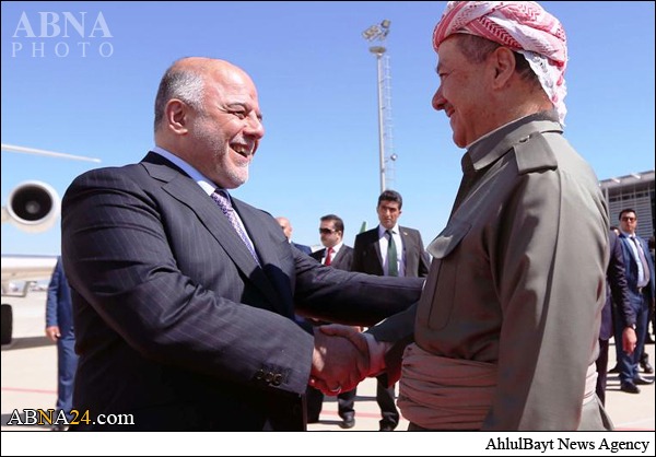 صور/ البرزاني يستقبل العبادي في مطار أربيل