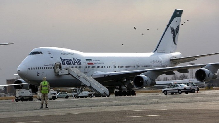 السعودية تمنع طائرة إيرانية على متنها 260 معتمراً من الدخول إلى أجوئها