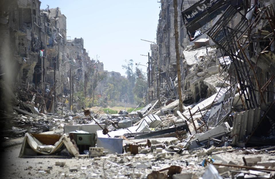 Syria offers Palestinians its firepower in Yarmuk battle