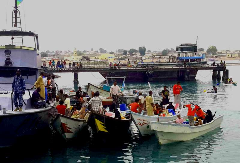 'A Window to Hell' Yemenis Flee Saudi Airstrikes by Boat