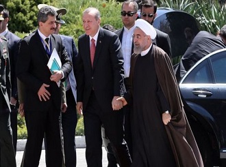 Haaretz: Erdoğan bütün düğünlerde oynamak istiyor