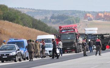 Tutuklu binbaşının ifadesinden: TIR ağzına kadar silah dolu, açılırsa...