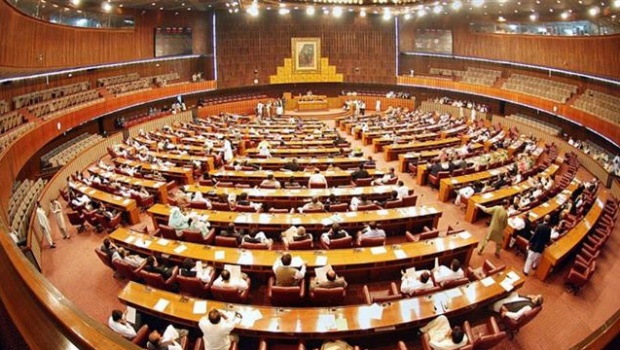 پاکستانی پارلیمنٹ کا فیصلہ، عرب حکام سیخ پا