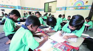 Pakistan: Ahmedabad schools, green uniforms for Muslims, saffron for Hindus