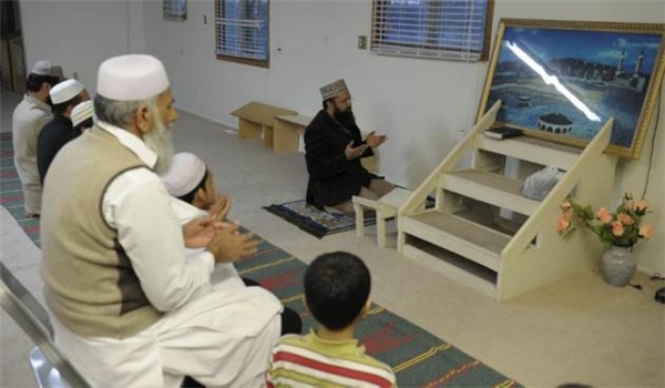 Canadian Muslim Scholars Stand Up to ISIL Recruiters