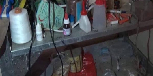 Ansarullah Seizes Al-Qaeda Bomb Making Facility in Sana'a