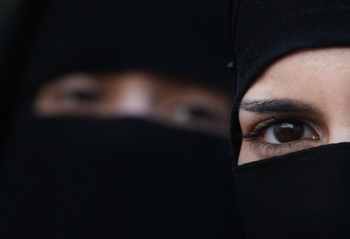 Englische Rechtsanwälte aufgefordert verschleierte Muslimas zu respektieren