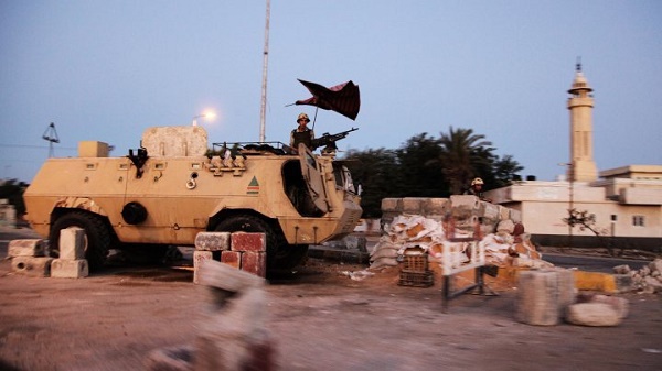 Three Egyptian soldiers killed in blast claimed by ISIL affiliate