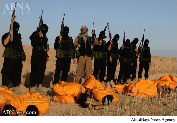 بالصور / داعش يعدم 11 شخصاً ويزعم انهم من الحشد الشعبي  