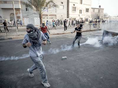 محكمة بحرينية تقضي بسجن عراقي 3 سنوات بتهمة التجمهر