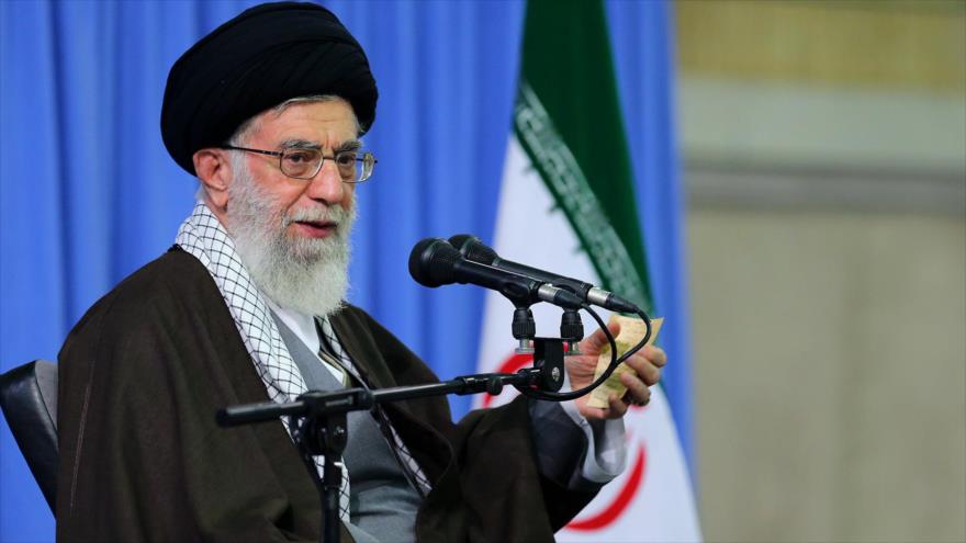“Ayatulá Jamenei Destaca el Labor Policial Iraní en Contraste de la Brutalidad Policial de EE.UU” 
