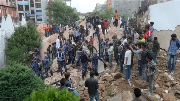 نیپال میں زلزلہ متاثرین کےلئے ایران کی امداد