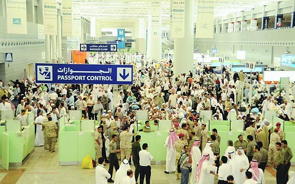 الخارجية السعودية: عنصري الشرطة الخاطئين بحق المعتمرين الإيرانيين سوف ينالا أشد العقاب