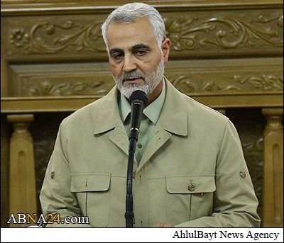 بالصور/ اللواء قاسم سليماني يحضر في مجلس الشوري الاسلامي لاطلاع نواب الشعب على الاوضاع الجارية في المنطقة 