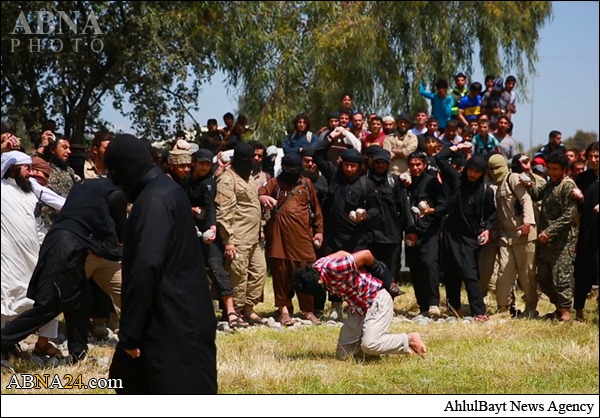 Photos: ISIS Stoned and Executed 3 Iraqi Man