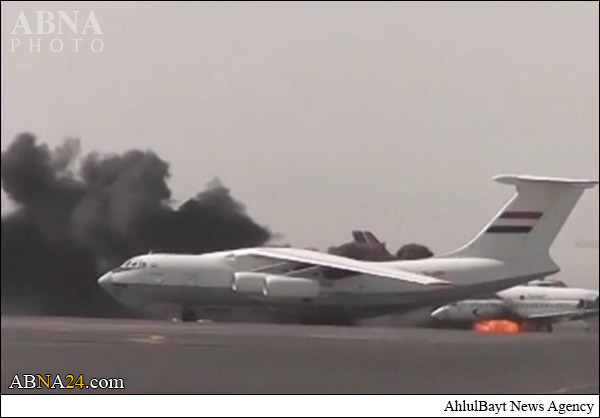 Saudi fighters bomb Yemen Airport to prevent Iranian aids landing / Pics