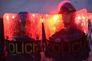  ब्राज़ीलः शिक्षकों के प्रदर्शन पर पुलिस का हमला 213 घायल 