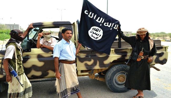 "القاعدة" و"داعش" في محافظة حضرموت على الحدود مع السعودية