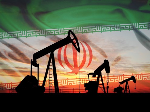  “Una Delegación Estadounidense Compuesta por Directivos de Compañías Petrolíferas Visitará Teherán este Mes” 