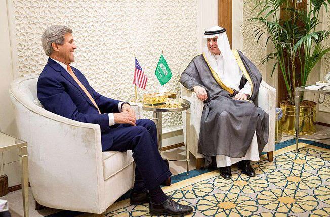 السعودية تعلن عن وقف حربها على اليمن بحضور وزير الخارجية الأمريكي كيري