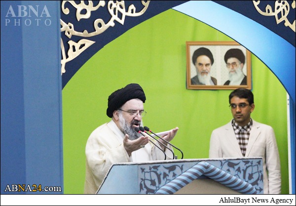 تصویری رپورٹ: تہران میں نماز جمعہ