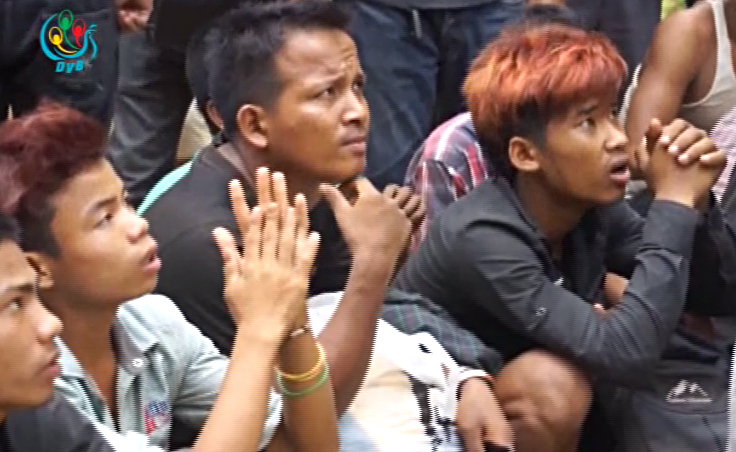 ၃ ရက္ၾကာ အစာေရစာ ျပတ္ေနသည့္ ျမန္မာ ၇၀ ေက်ာ္ကုိ ထုိင္းကယ္တင္