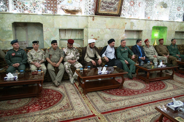 Iraq defense minister hands Grand Ayatollah Sistani’s representative letter requesting support for armed forces
