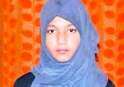 ہندوستان: حجاب پہننے پر کلاس سے نکال دیا + تصاویر