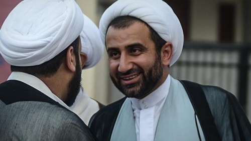 Bahrain expels two Shiite, a cleric and an academic from the country