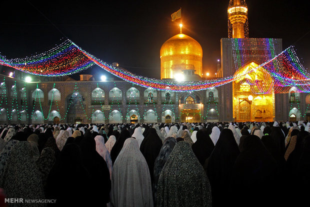 تصویری رپورٹ: عید بعثت کی مناسبت سے مشہد مقدس میں چراغاں