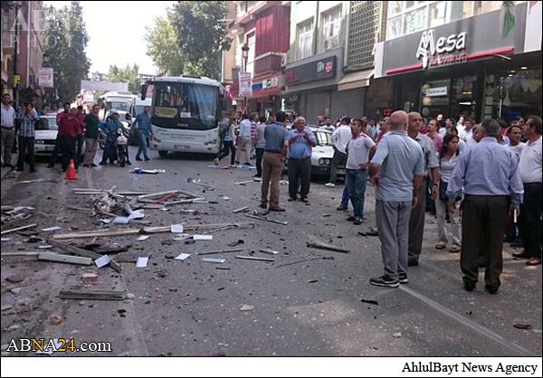 انفجاران في مقرين لحزب الشعب وإصابة ستة أشخاص في تركيا