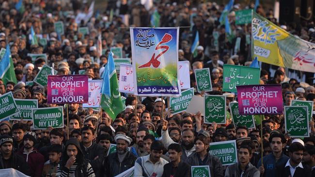 The Night of Prophethood of Prophet Muhammad observed with devotion across Kashmir / Pics