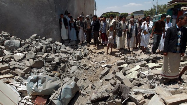 Saudi warplanes continue strikes in Yemen