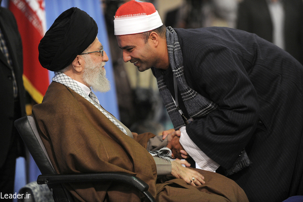 Imam Khamenei warns enemies' plots to sow discord among Shia and Sunni Muslims