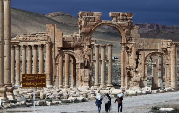 داعش يرتكب مجزرة بحق أهالي "تدمر" ويقتل منهم 400 شخص أغلبهم من الأطفال