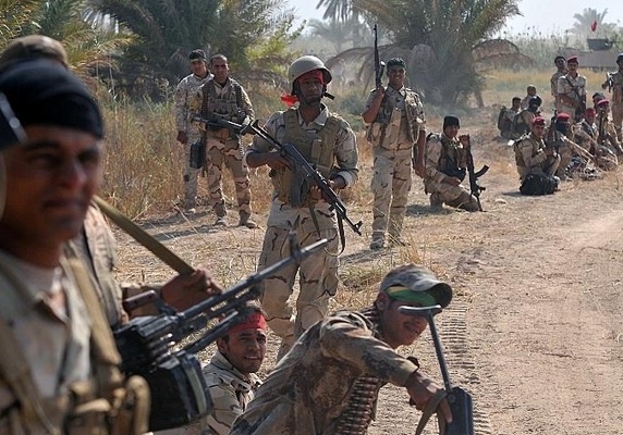 بدء قصف تمهيدي لتحرير مدينتي الرمادي والفلوجة وأسلحة إيرانية وروسية في طريقها للحشد الشعبي
