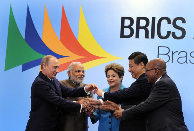 “El BRICS Arrolla a EE.UU. en Sudamérica”