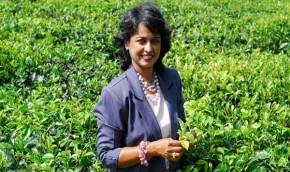 মরিসাসের প্রথম নারী প্রেসিডেন্ট আমিনা