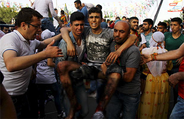 HDP MİTİNGİNDE BOMBA: 4 ÖLÜ, 184 yaralı