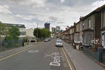 Muslima in England wegen Kopftuch auf offener Straße angegriffen