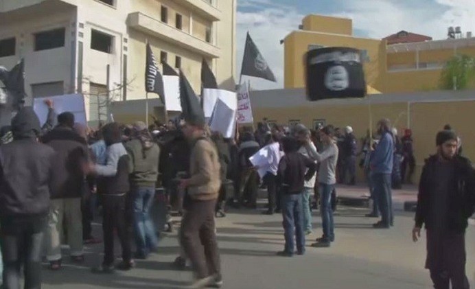 هدف الجماعات السلفية التكفيرية من إطلاق الصوارخ هو إشعال النار بين حماس وإسرائيل