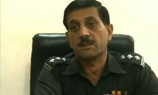 کراچی: 40 دنوں میں چوتھے پولیس افسر کی سپاہ صحابہ کے ہاتھوں ٹارگٹ کلنگ
