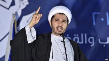 Prominente Líder de la Oposición Bahreiní 'Sheij Alí Salman' ha sido Sentenciado a una Pena de 4 años de Cárcel 