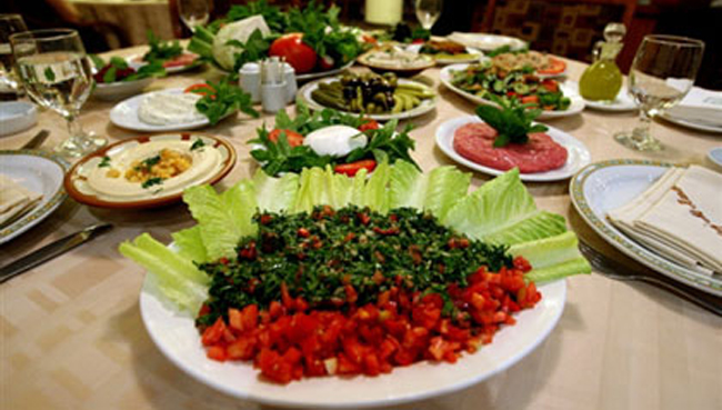 Savjeti ljekara postačima: Ne prejedati se za iftar
