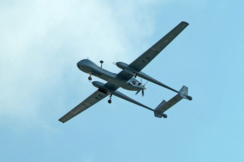 “Drones del Hezbolá de Irak Destruyen a dos Coches Bomba del Daesh” 