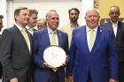 Hannoveraner Züchter auf der Pferdeauktion in Teheran 