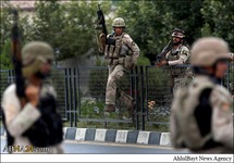 Fotostrecke: Taliban griffen das afghanische Parlament an