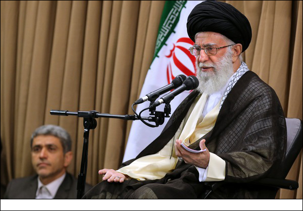 ايران حققت انجازات كبيرة في الصناعة النوویة وأمريكا والغرب تسعى الى تدميرها